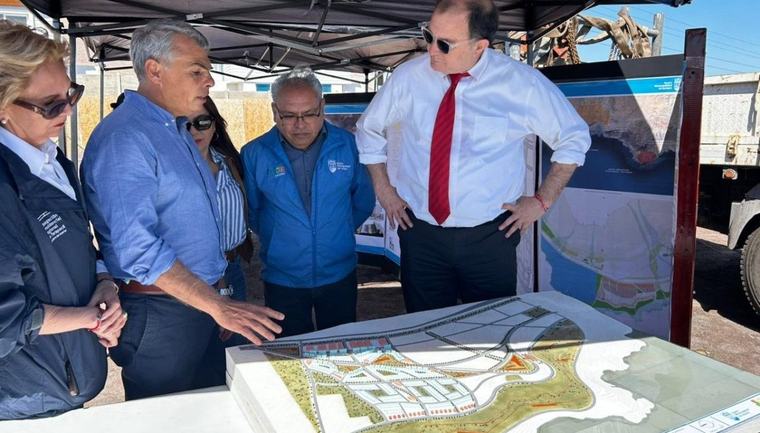 Minvu proyecta más de 10 mil viviendas en Iquique Sur y alista plan para enfrentar crisis por socavones