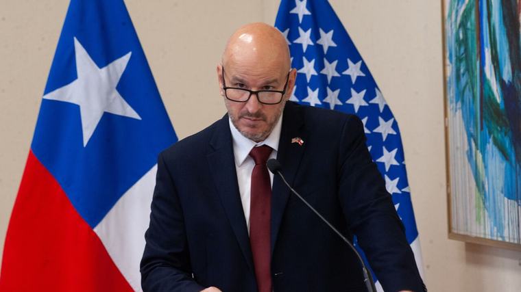 Embajador de EEUU dice que "Chile está ejerciendo la Doctrina Donroe" con mayor facilidad gracias a Kast