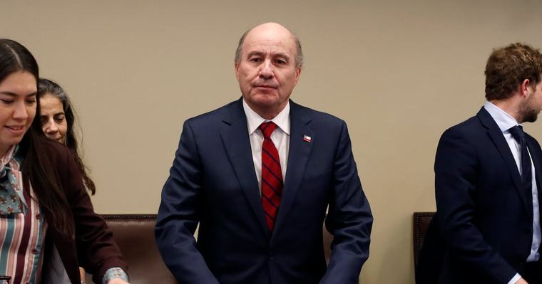 Tribunal Constitucional se toma su tiempo y deja en vilo promulgación de la megarreforma de Quiroz