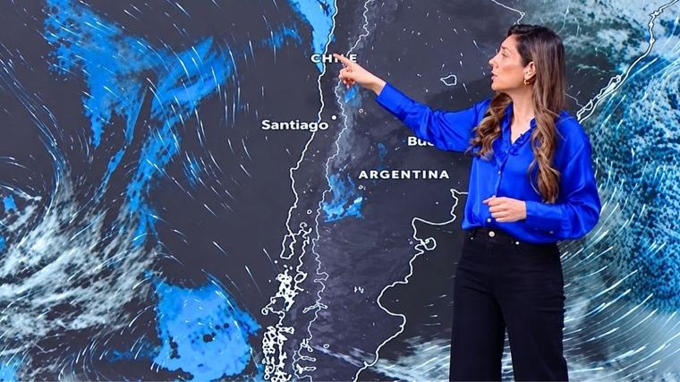 Cambio de tiempo en Santiago y Valparaíso: "Una vaguada en altura va a permitir que desciendan los termómetros"