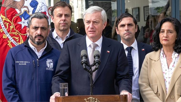 Kast se reúne con alcalde White y recalca: "Ninguna autoridad merece ser amenazada por el crimen organizado"