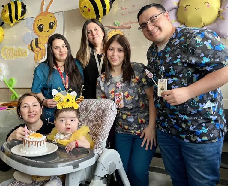 Un primer año lleno de esperanza: Martina celebra su cumpleaños en el Hospital de Ovalle