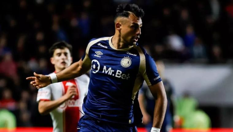 Iván Morales protagoniza el "golpetazo" del mercado de fichajes en Argentina El delantero chileno dejará Argentinos Juniors y se sumará a uno de los denominados "cinco grandes" del país trasandino.