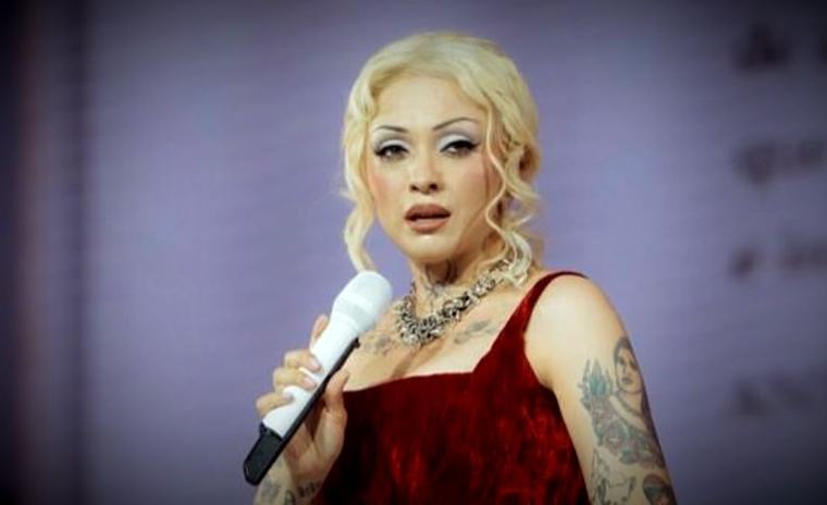 Mon Laferte confirma dolorsa pérdida y conmociona a seguidores: “Es uno de los días más tristes de mi vida”