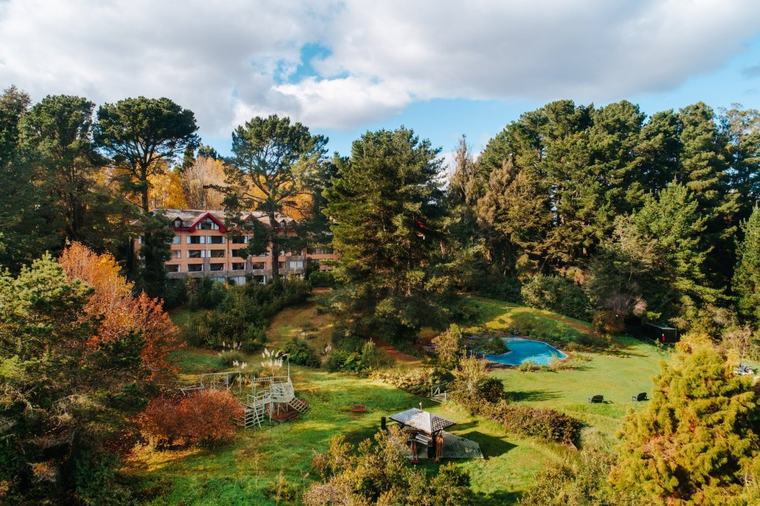 Hotel Puerta del Sur busca rentabilizar los humedales de Valdivia para desarrollar un turismo de toda temporada