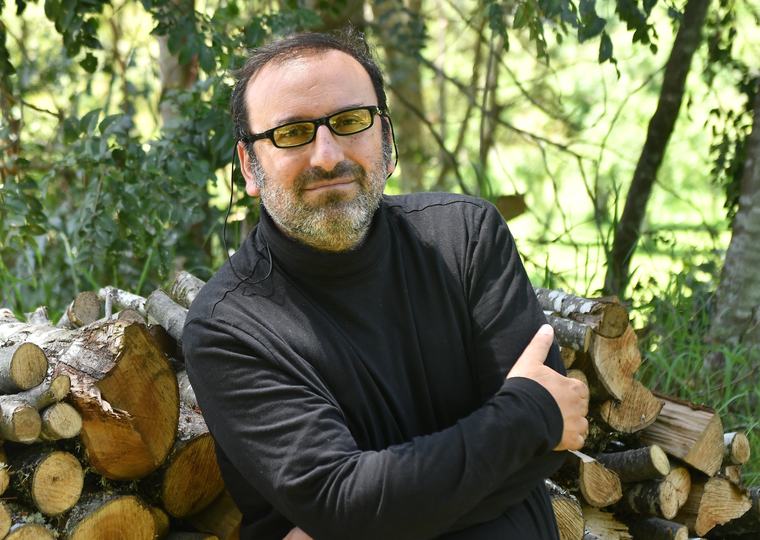 Yanko González: “Pinochet a las nueve podía ordenar una atrocidad y a las diez reírse con una comedia de Jorge Porcel”