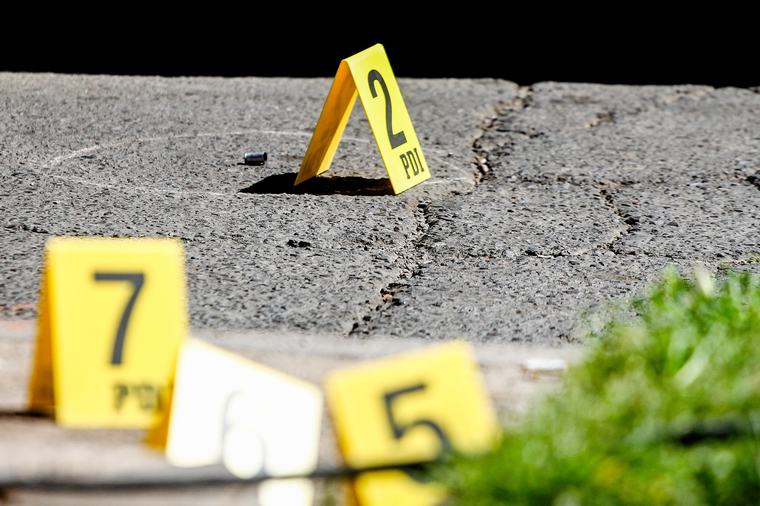 Niño de 12 años estaba en un almacén y el hombre bajaba de una micro: qué se sabe de la balacera en Lo Espejo