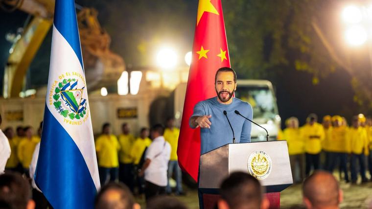 ¿Puede Estados Unidos empujar a Latinoamérica hacia China en la carrera por los minerales críticos?