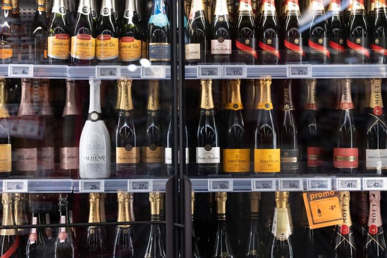 La producción de champagne en Francia caerá a la mitad por las olas de calor y la sequía