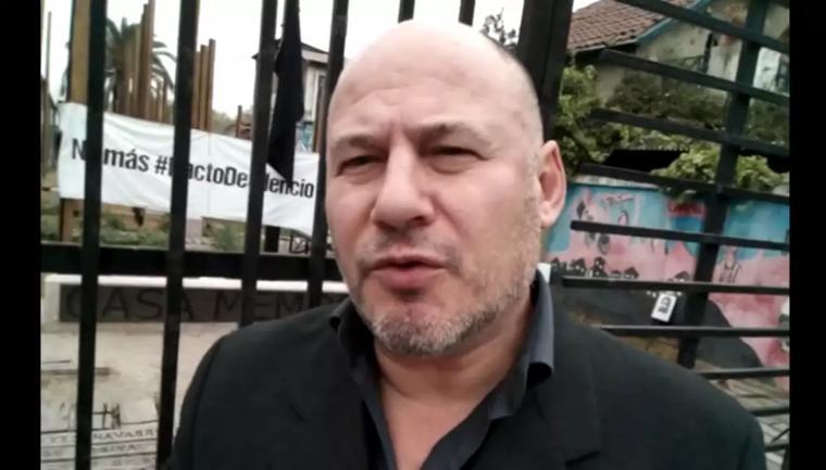"Mi padre dejó de cuidarse; nunca nos contó que estaba enfermo" Benjamín, hijo del fallecido periodista Alejandro Machuca, detalló cómo fueron los últimos días de su padre.