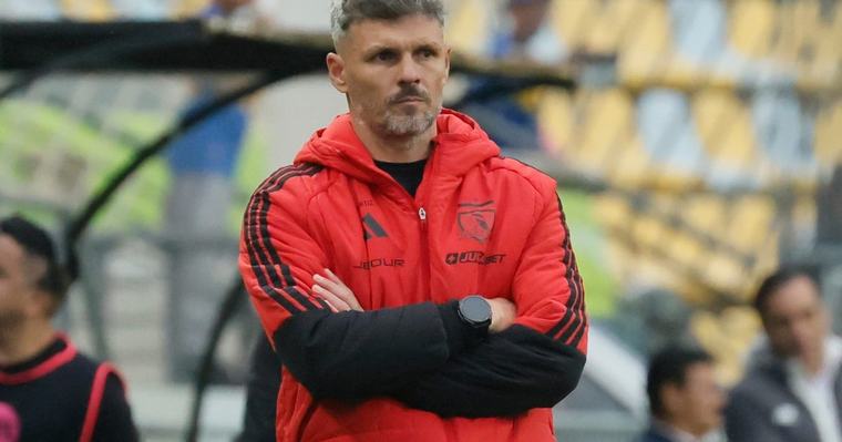 Colo-Colo Sin mayores cambios: Fernando Ortiz ya tiene definido al reemplazo de Arturo Vidal